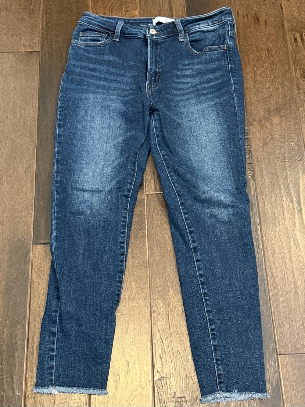 Women's Ankle Crop Jeans in Dark Blue Wash